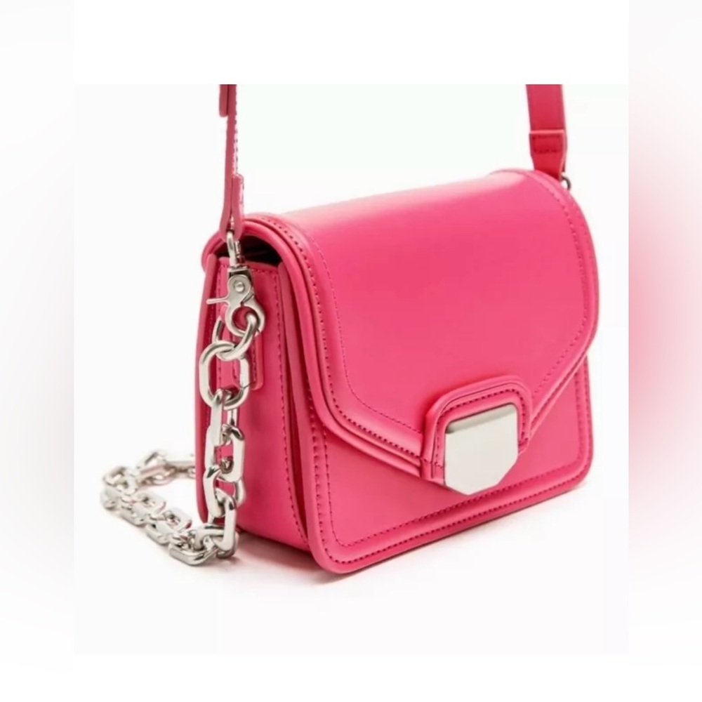 NWT ZARA Quilted Crossbody Bag With Metal Piece Fuchsia Pink 6337/110